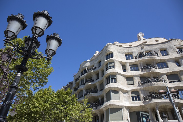 fundacio catalunya la pedrera